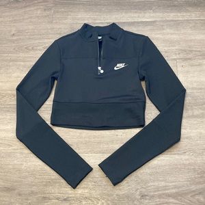 BRAND NEW Nike long sleeve top